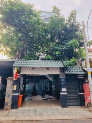 BÁN MẶT TIỀN KD CÓ THU NHẬP NGAY, GẦN HOÀNG DIỆU 2, TRUNG TÂM THỦ ĐỨC. Mua bán văn phòng, mặt bằng kinh doanh tại Thành phố Thủ Đức Tp Hồ Chí Minh được đăng bởi Lê Vũ Tâm Minh