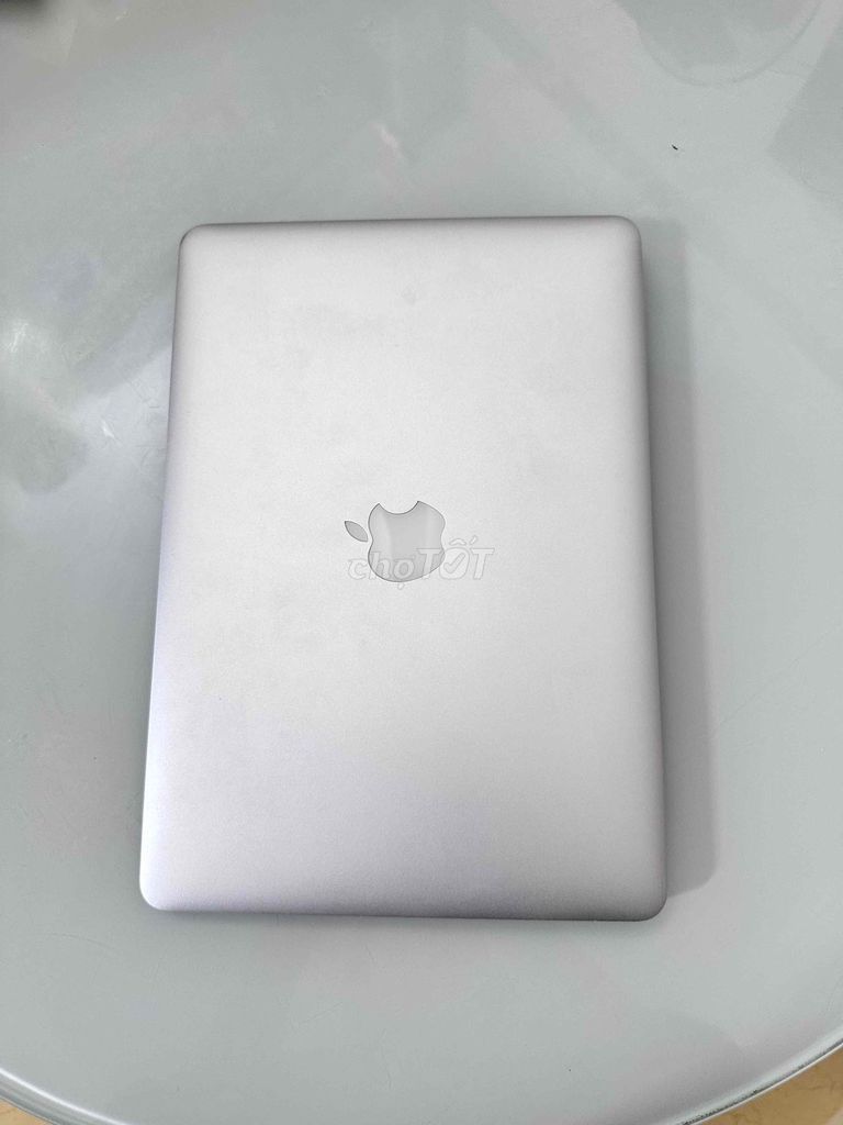 Apple MacBook Air 2017 i5 13 inch 8GB/128GB Bạc. Mua bán Laptop tại Quận Hoàng Mai Hà Nội được đăng bởi Nguyễn Hiền Trang  hình 1