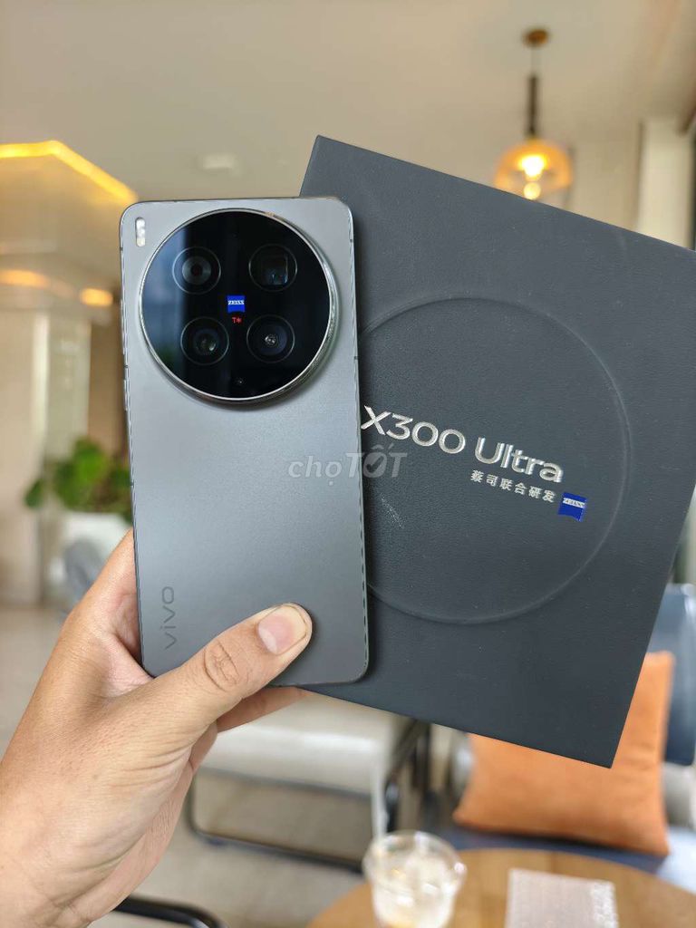 Vivo X300 Ultra Black 12/256G đẹp keng Fullbox. Mua bán Điện thoại tại Quận 6 Tp Hồ Chí Minh được đăng bởi Điện thoại chất mỗi ngày hình 1