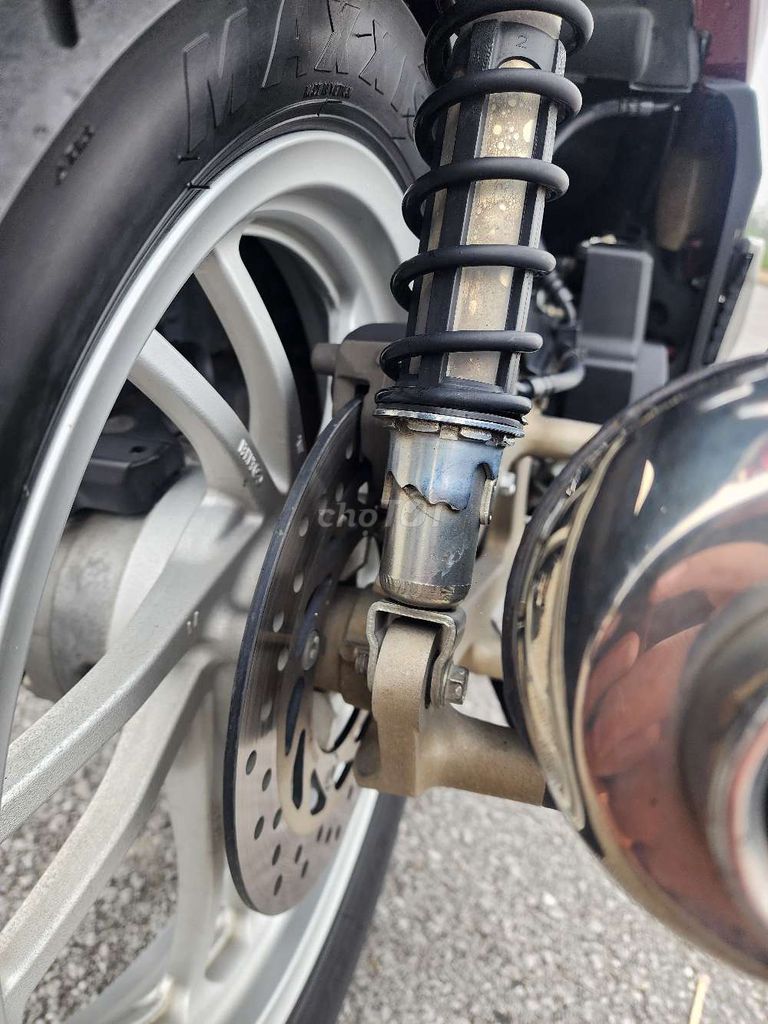 Bán chiếc SH lên vỏ ý máy zin hồ sơ cầm tay. Mua bán Xe máy tại Thành phố Hà Tĩnh Hà Tĩnh được đăng bởi D Watch hình 8