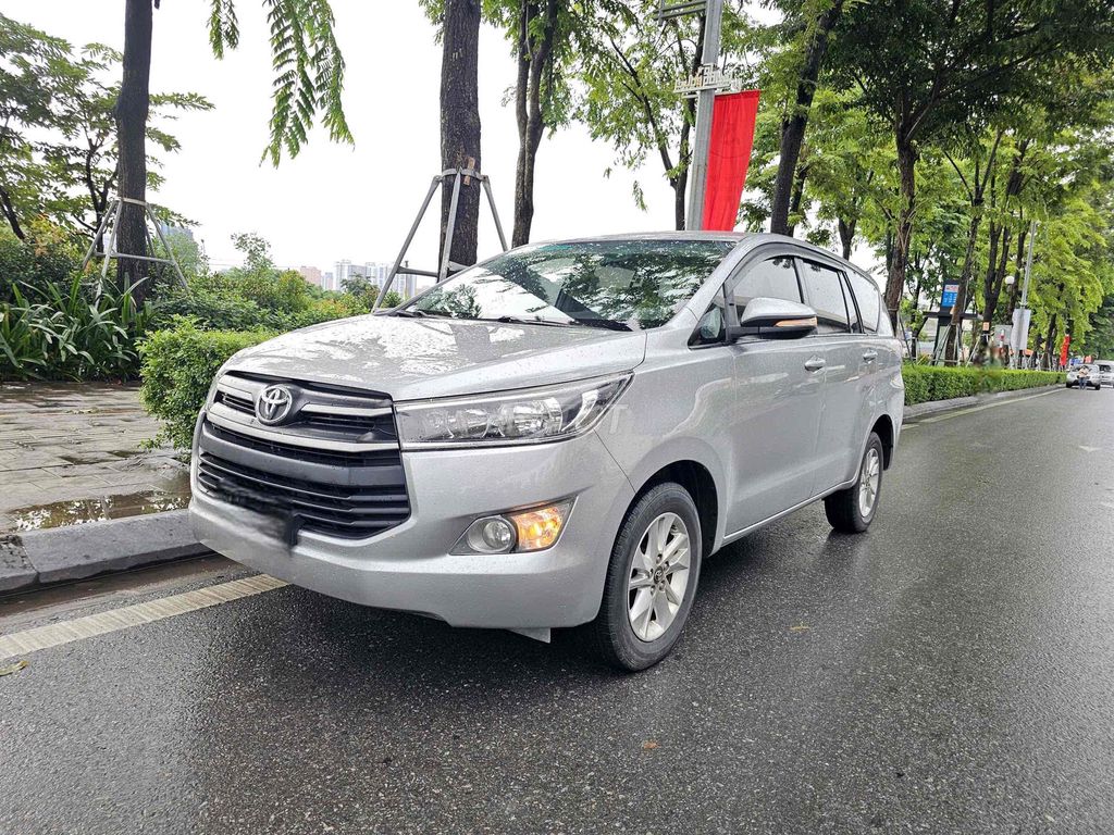 Toyota Innova 2017 2.0E - 1 chủ biển HN. Mua bán Ô tô tại Quận Hà Đông Hà Nội được đăng bởi T SURE TOYOTA HÀ ĐÔNG  hình 3