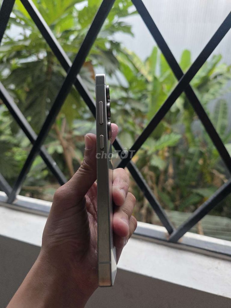 Samsung S25 Ultra 512GB bạc xám. Mua bán Điện thoại tại Quận Liên Chiểu Đà Nẵng được đăng bởi Thien  hình 1