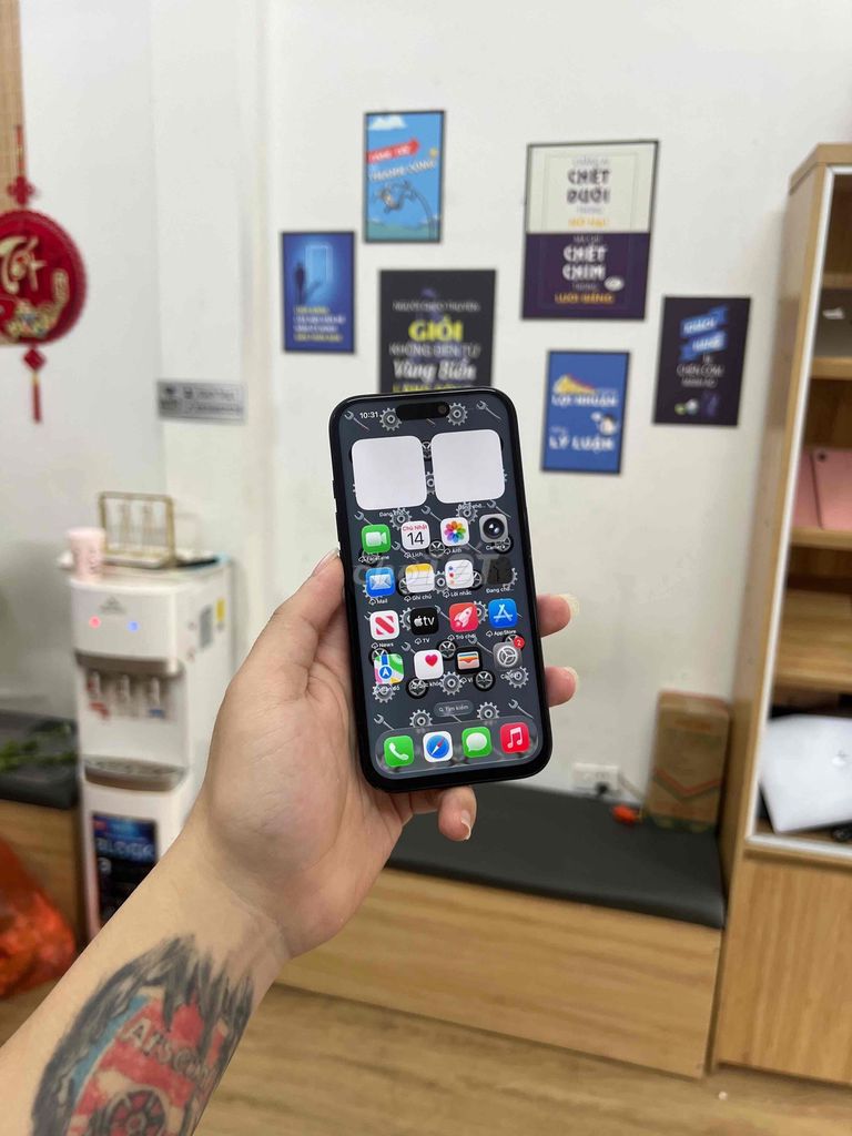 iPhone 16 QTE 128G Màu đen Đẹp Full Chức Năng. Mua bán Điện thoại tại Quận Đống Đa Hà Nội được đăng bởi Hà Nội Mobile Bao Duyệt Nợ Xấu hình 1