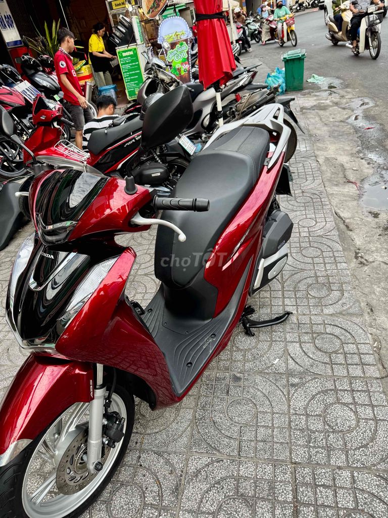 🟢🟢 SH 125 ABS đỏ đen đký T12/2021 rất đẹp có góp. Mua bán Xe máy tại Thành phố Biên Hòa Đồng Nai được đăng bởi XE MÁY CŨ THÀNH MỸ  hình 2