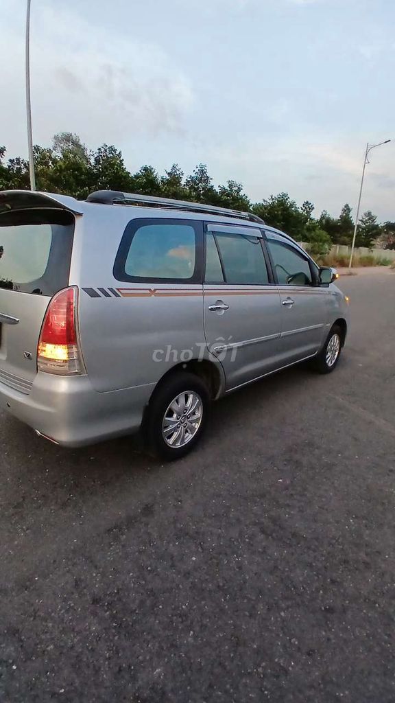 Toyota Innova 2011 2.0E Bạc. Mua bán Ô tô tại Huyện Trảng Bom Đồng Nai được đăng bởi Phuong Nguyễn hình 3