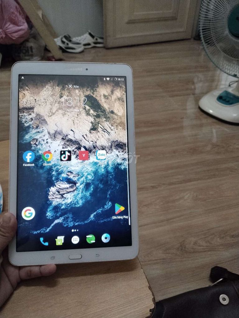 Samsung Tab E Wifi màu Trắng. Mua bán Máy tính bảng tại Quận Tân Phú Tp Hồ Chí Minh được đăng bởi Thu Sơn hình 1