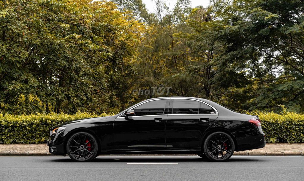 E300 AMG 2022 màu đen nt nâu siêu lướt & siêu đẹp. Mua bán Ô tô tại Quận 7 Tp Hồ Chí Minh được đăng bởi Dương Phương hình 5