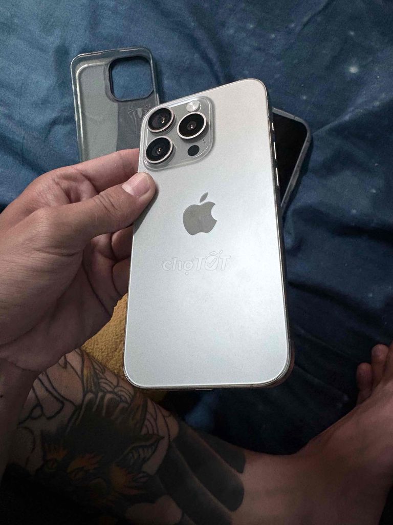 Apple iPhone 15 Pro  Titan tự nhiên 92%. Mua bán Điện thoại tại Quận 12 Tp Hồ Chí Minh được đăng bởi imlanglavang hình 1