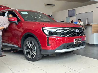 Territory 2026 Titanium X xe sẵn đủ màu giao ngay