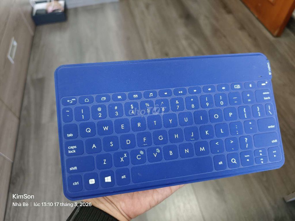 Bàn phím Logitech Keys to Go. Mua bán Phụ kiện (Màn hình, Chuột...) tại Huyện Nhà Bè Tp Hồ Chí Minh được đăng bởi Kim Sơn Vũ hình 1
