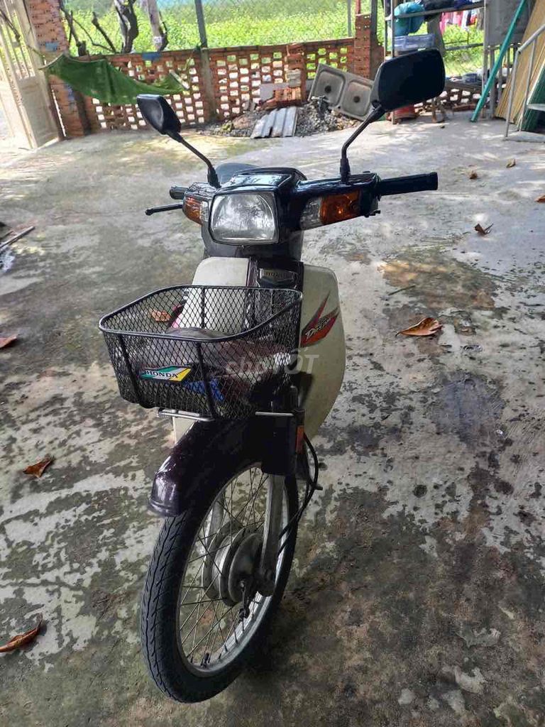 Chán cần bán super 2001 đầu nồi chưa rớt kcc. Mua bán Xe máy tại Quận Bình Tân Tp Hồ Chí Minh được đăng bởi Hoàng Thanh Thế hình 4