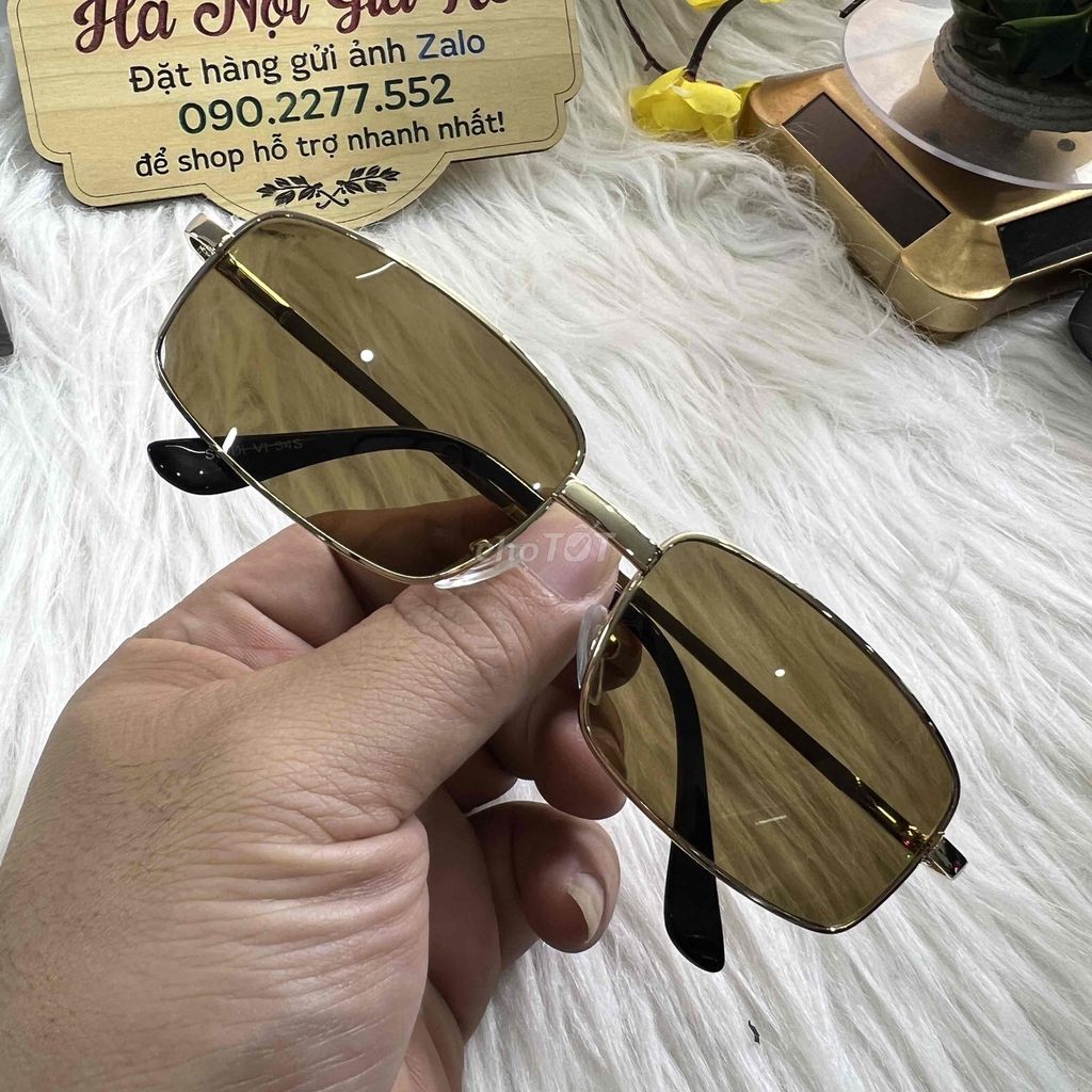 Kính râm unisex mắt nâu. Mua bán Phụ kiện thời trang khác tại Huyện Thanh Trì Hà Nội được đăng bởi Shop HaNoiGiaRe Com hình 1