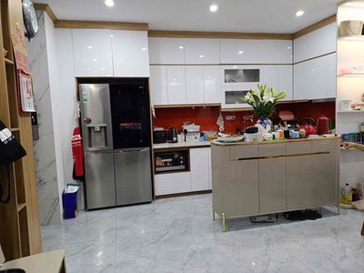 Hiếm hot! Chùa Bộc, ngõ thông, mặt tiền rộng, gần ô tô, ở sướng!. Mua bán nhà ở tại Quận Đống Đa Hà Nội được đăng bởi Tuấn Khanh