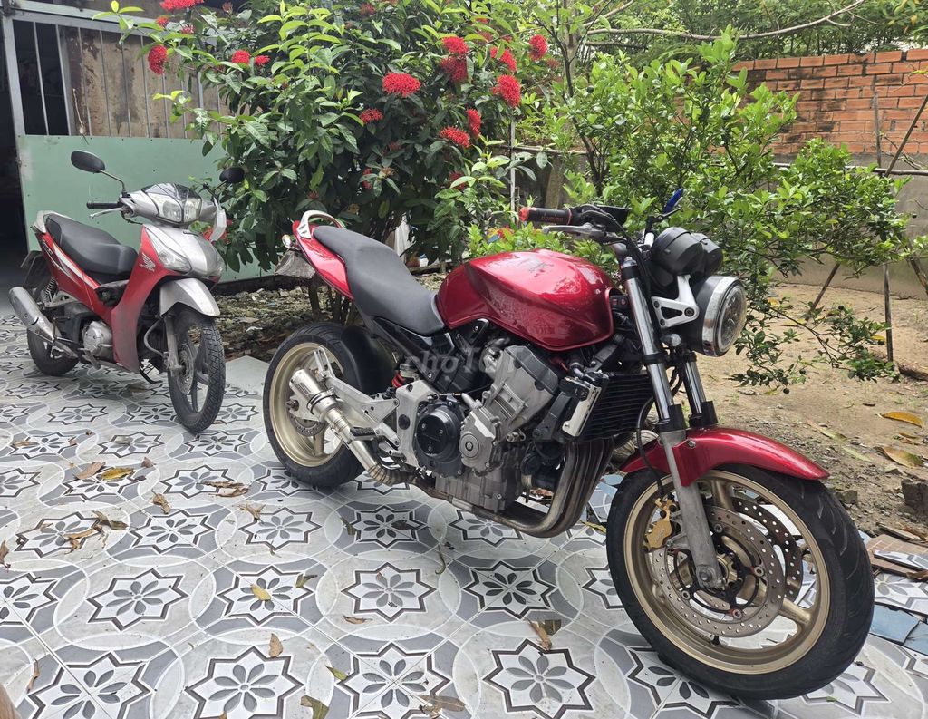 Hornet 919. Mua bán Xe máy tại Quận 7 Tp Hồ Chí Minh được đăng bởi trân minh khoa hình 1