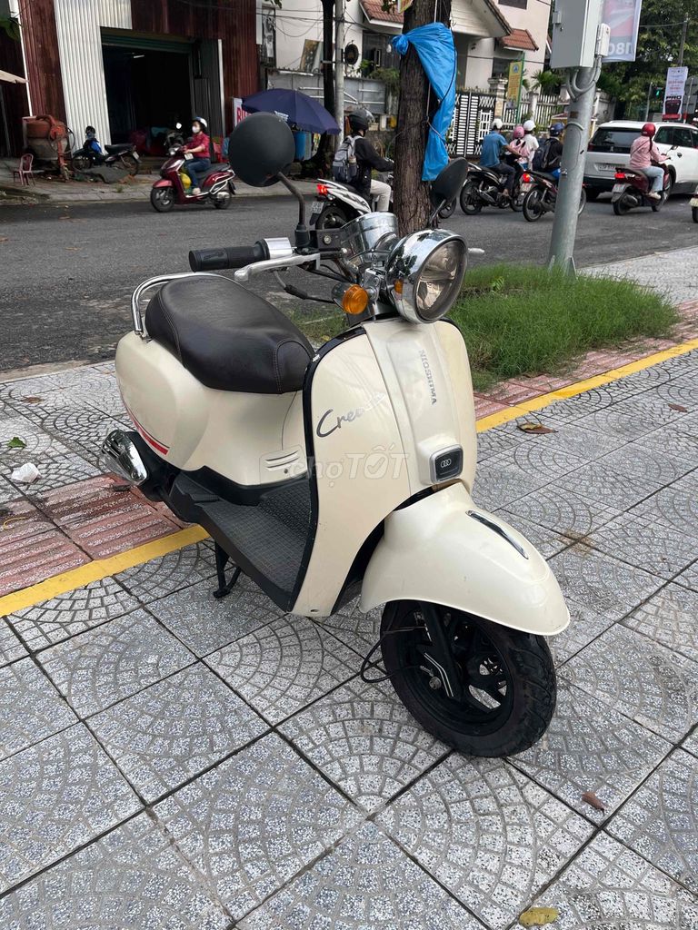 Honda Crea 2023 50cc, цвет бежевый