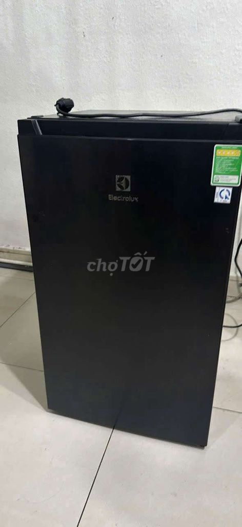 Tủ lạnh electrolux 90l