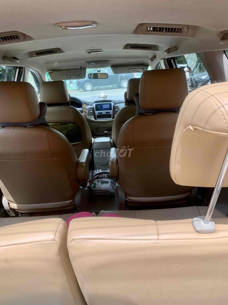 Toyota Innova 2013 - Bản 2.0V - Xe Gia Đình Sử Dụng Kỹ