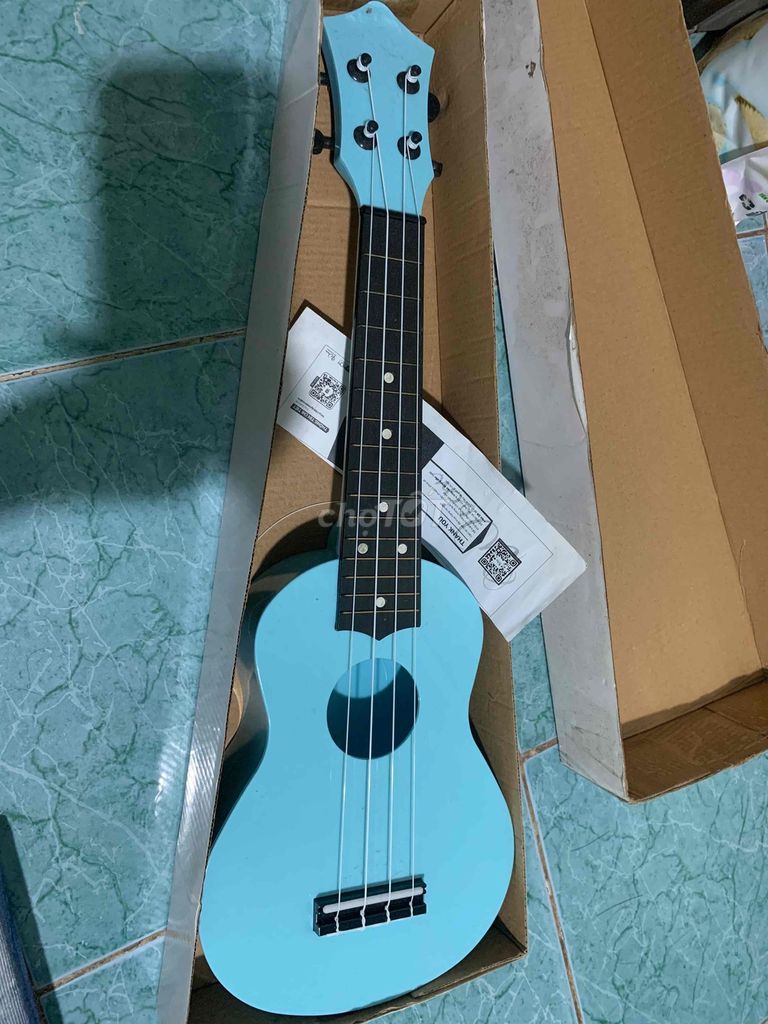 Đàn Ukulele Xanh dương. Mua bán Nhạc cụ tại Huyện Hòa Thành Tây Ninh được đăng bởi Trann Bao hình 1