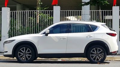 Mazda CX 5 2017 2.5 AT 2WD - 90000 km. Mua bán Ô tô tại Quận Cầu Giấy Hà Nội được đăng bởi ĐẶNG QUANG HUY
