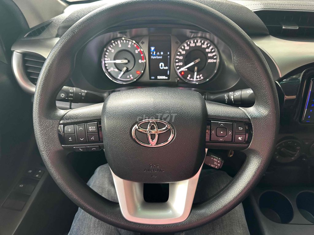 TOYOTA HILUX 4x2 AT 2021 NHẬP KHẨU. Mua bán Ô tô tại Thành phố Pleiku Gia Lai được đăng bởi Đức hình 4