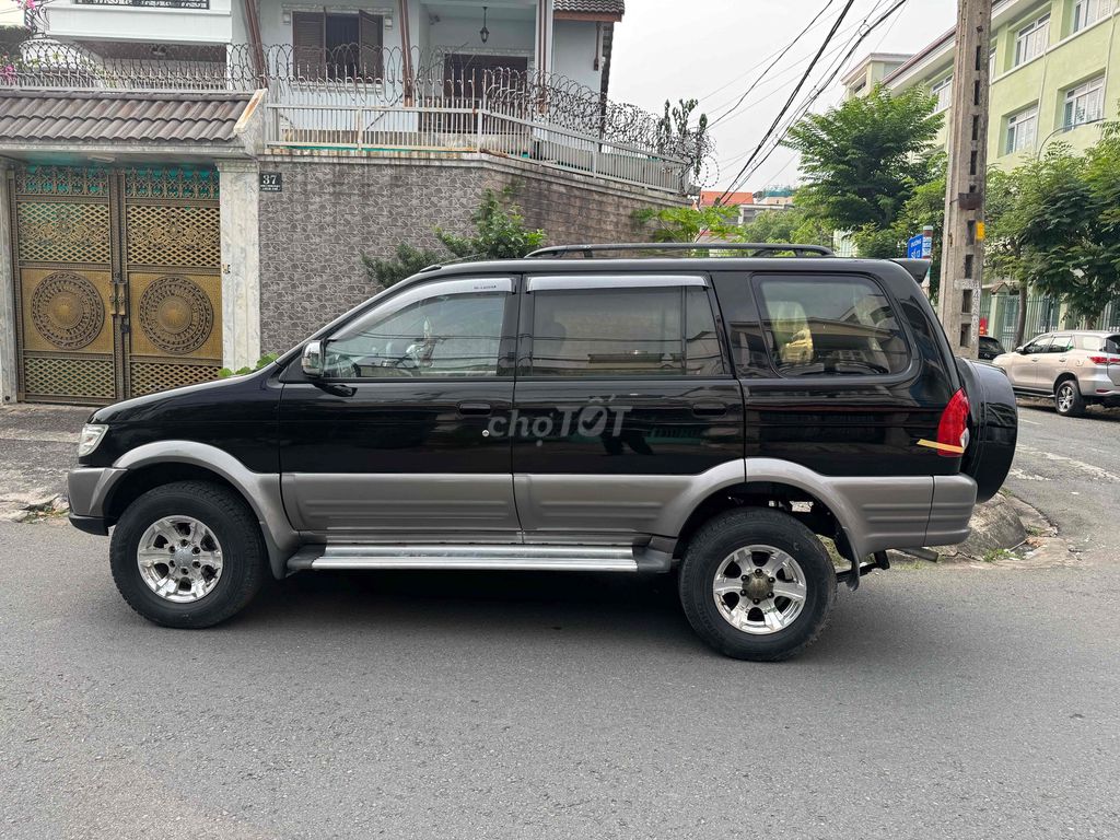 Isuzu Hi-Lander 7 chỗ màu Đen máy dầu. Mua bán Ô tô tại Quận Bình Tân Tp Hồ Chí Minh được đăng bởi  Mãnh hình 5