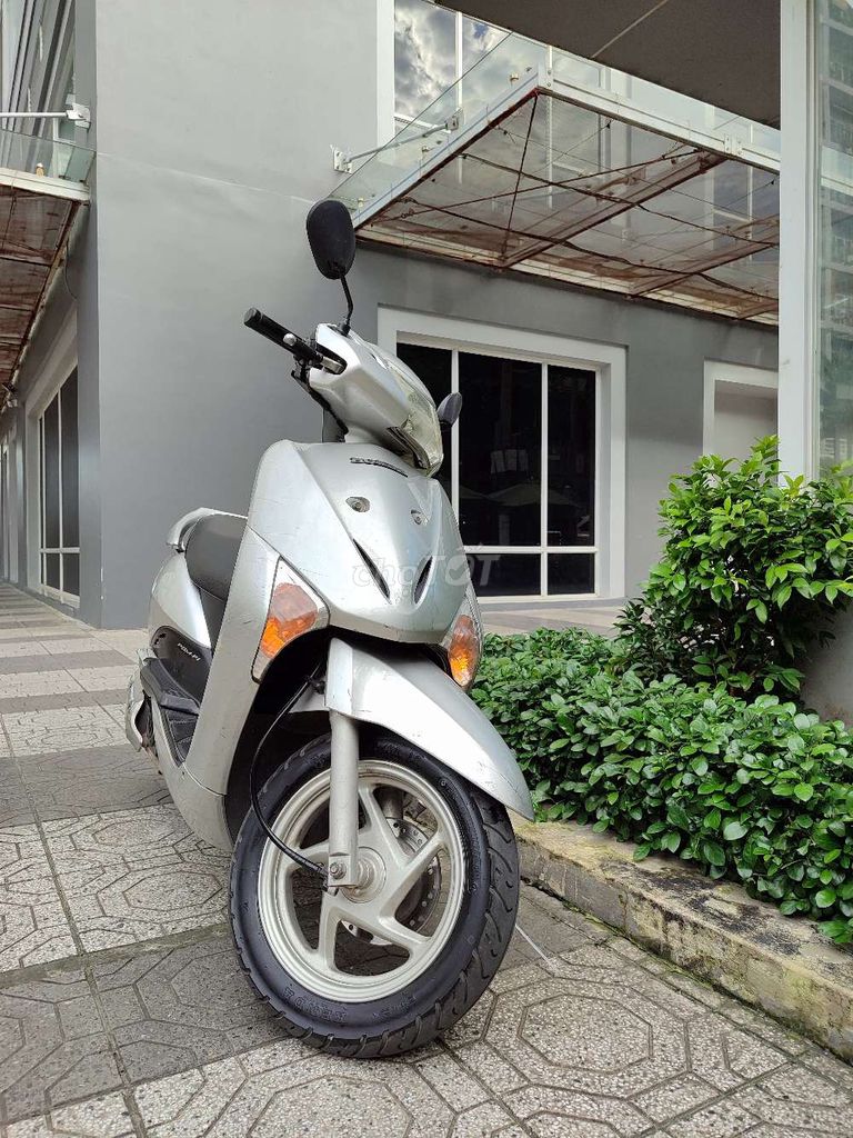 Xe Ga SCR, nữ đi một đời chủ. Mua bán Xe máy tại Quận Tân Bình Tp Hồ Chí Minh được đăng bởi Mr.Biên hình 1