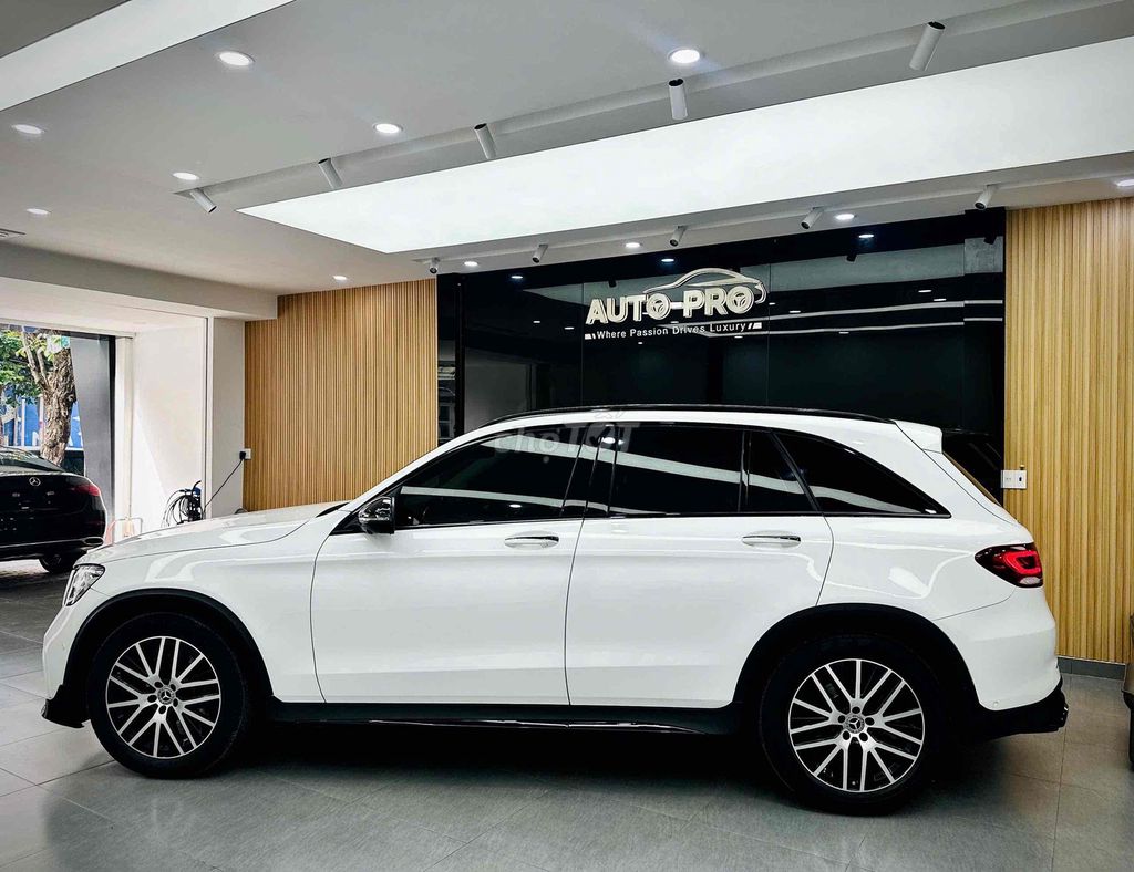 Mercedes GLC200 4Matic 2022 V1. Mua bán Ô tô tại Quận 7 Tp Hồ Chí Minh được đăng bởi Hoàng Anh Tuấn hình 3