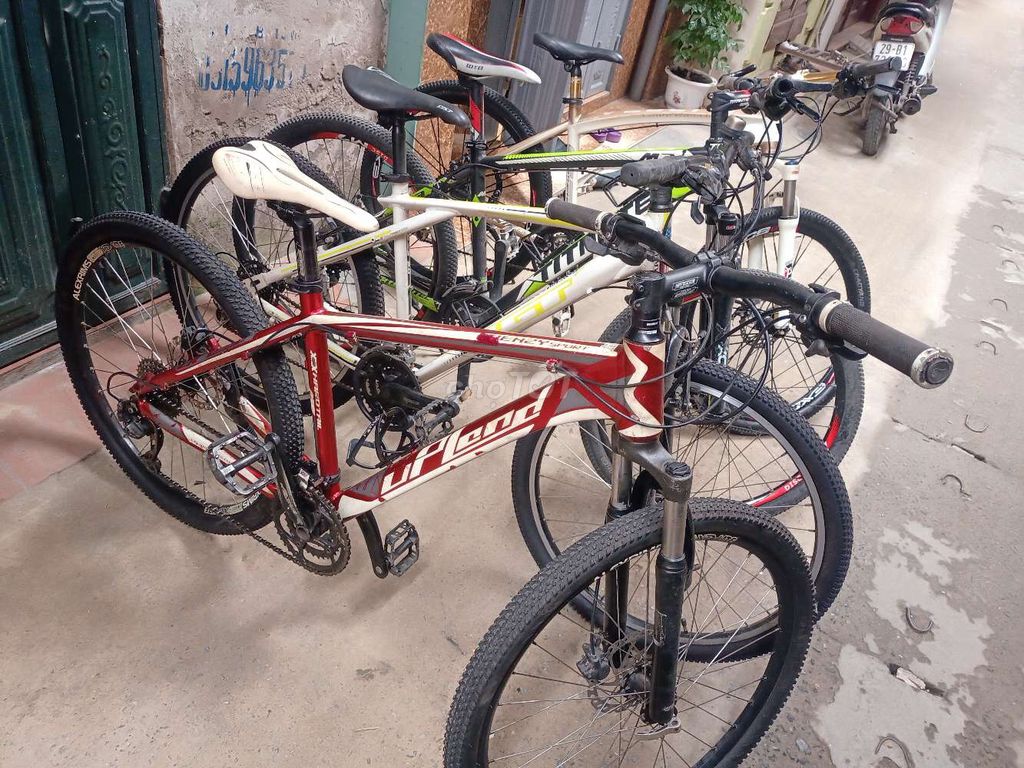 Lô 4 chiếc MTB hàng bãi. Mua bán Xe đạp tại Quận Ba Đình Hà Nội được đăng bởi van giang hình 1