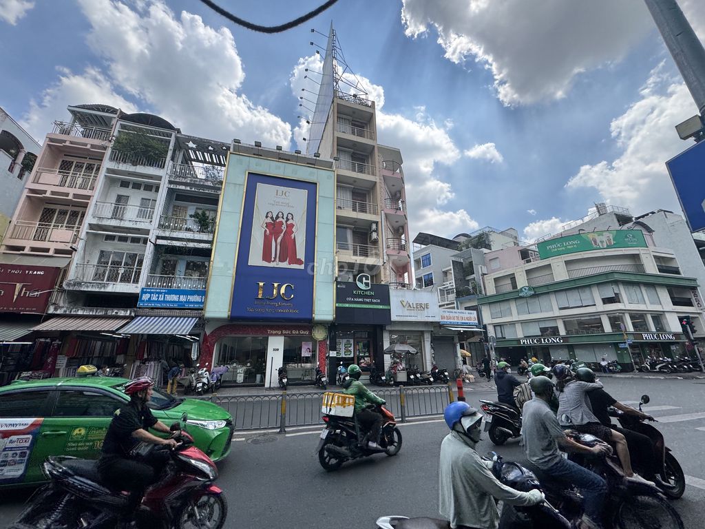 Mặt Bằng Kinh Doanh Mặt Tiền Hai Bà Trưng Q3, Đối Diện Chợ Tân Định. Cho thuê văn phòng, mặt bằng kinh doanh tại Quận 3 Tp Hồ Chí Minh được đăng bởi Phạm Quốc Trường hình 1