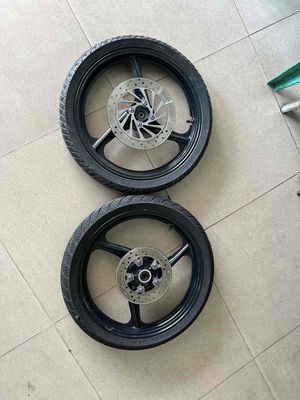 Mâm xe máy 3 đao EX 150 Đen Hợp kim. Mua bán Phụ tùng xe tại Thành phố Thủ Dầu Một Bình Dương được đăng bởi Điện Thoại Củ TD1 Bình Dương