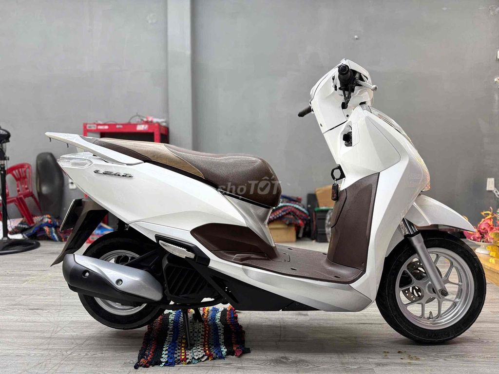 lead125 trắng ngọc trinh bs 92 gop no xau đưa 8đ. Mua bán Xe máy tại Quận Thanh Khê Đà Nẵng được đăng bởi Xe Máy Tùng Nguyễn hình 2