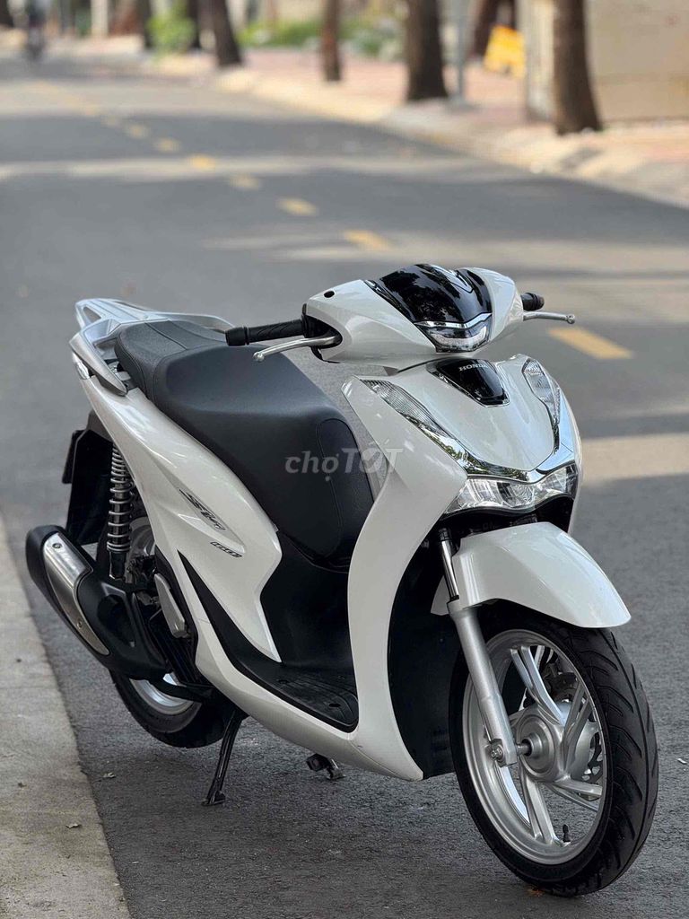 SH 160i 2024 TRẮNG LƯỚT ( CÓ ĐỔI XE GÓP ). Mua bán Xe máy tại Thành phố Thủ Đức Tp Hồ Chí Minh được đăng bởi Vũ Vũ hình 14