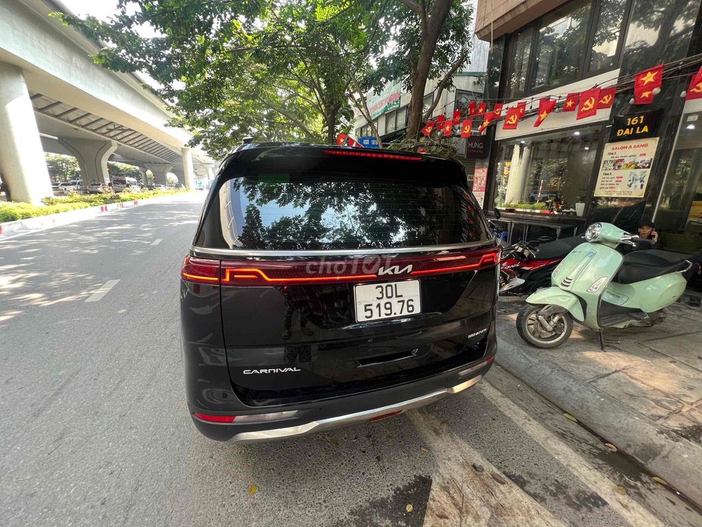 Kia Carnival 2024 Đen 40000 km. Mua bán Ô tô tại Quận Hoàng Mai Hà Nội được đăng bởi Tien hình 13