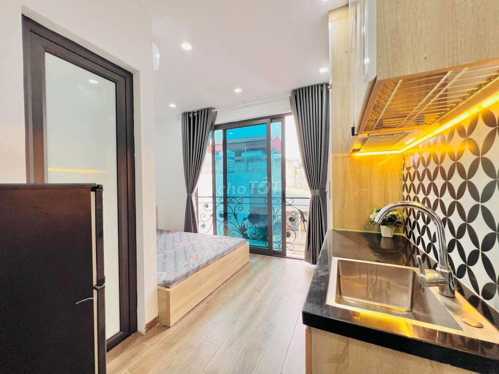 Phòng trọ full nội thất gần Ngoại Thương, Đường Láng