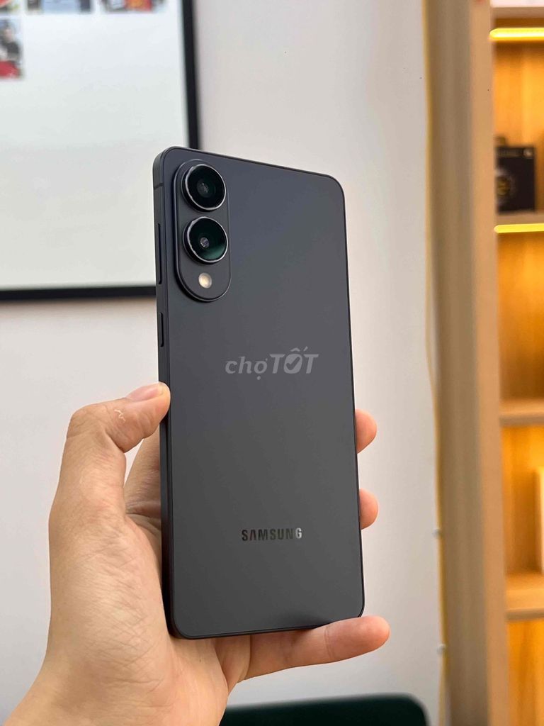 🔥Samsung S25 Edge đỉnh cao phân khúc tầm trung🔥. Mua bán Điện thoại tại Quận Hải An Hải Phòng được đăng bởi Nguyễn Hương Giang hình 1