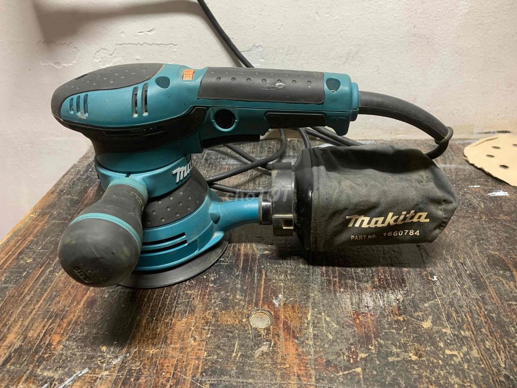 NHƯỢNG LẠI MÁY CHÀ NHÁM QUỸ ĐẠO MAKITA BO5041 –USA. Mua bán Đồ chuyên dụng, Giống nuôi trồng tại Quận Thanh Xuân Hà Nội được đăng bởi Minh Tường hình 1