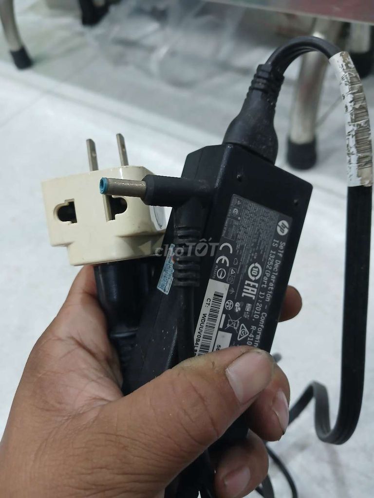 Sạc laptop HP Đen. Mua bán Phụ kiện (Màn hình, Chuột...) tại Quận Tân Bình Tp Hồ Chí Minh được đăng bởi Gia Bảo hình 1