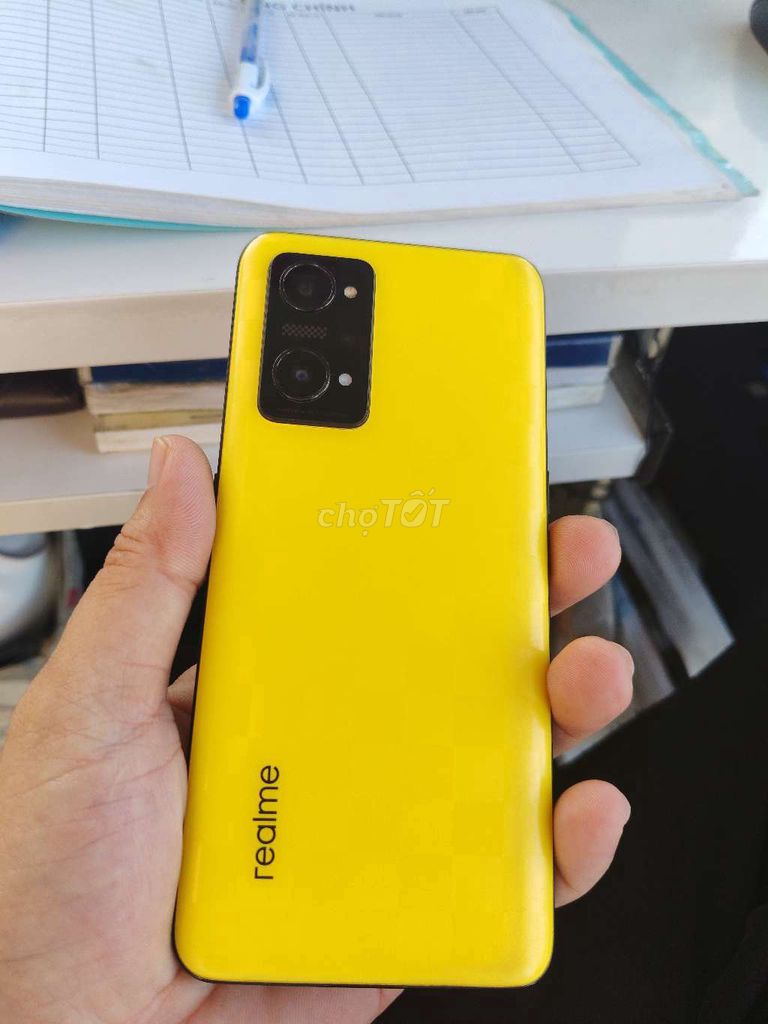 Realme Vàng Hư màn hình. Mua bán Điện thoại tại Huyện Châu Thành Bến Tre được đăng bởi phương hình 1