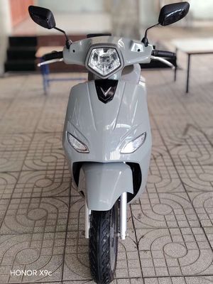 Xe máy điện VinFast Vento Neo Xám