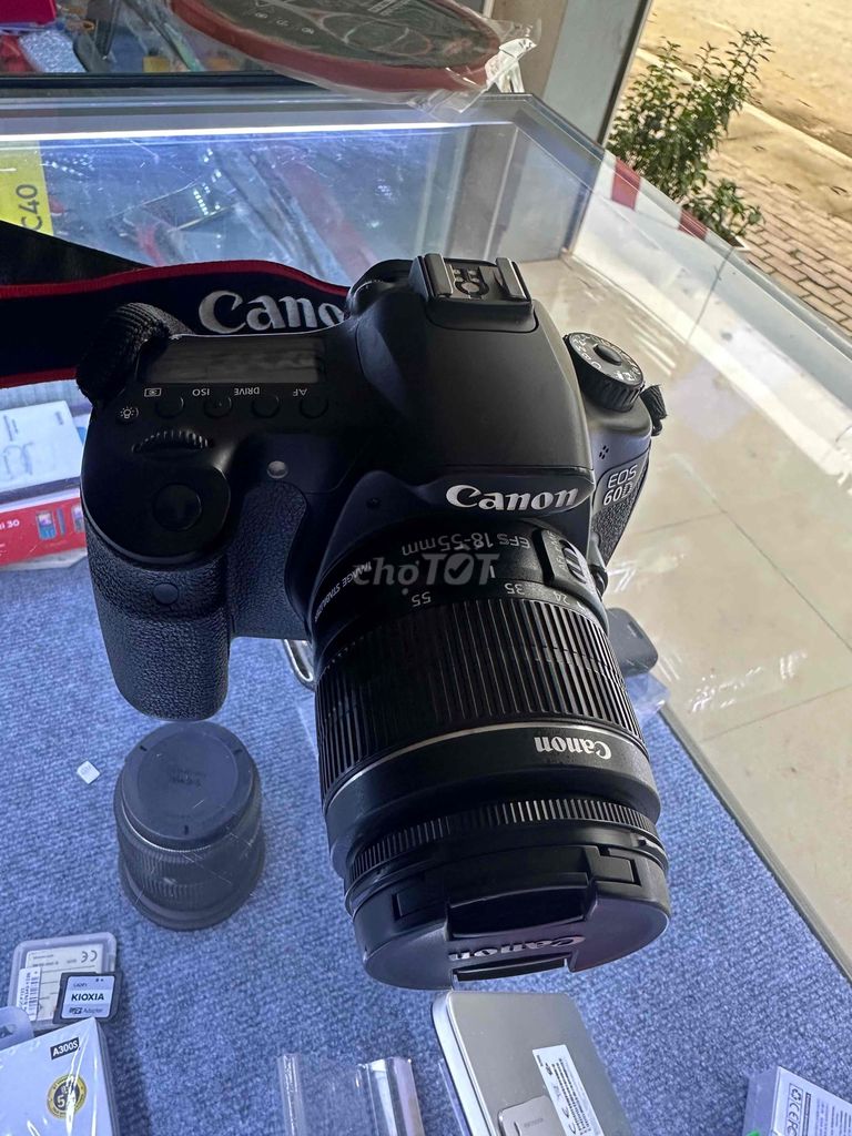 Máy ảnh Canon 60D. Mua bán Máy ảnh, Máy quay tại Huyện Trấn Yên Yên Bái được đăng bởi hà xuân ngọt hình 1