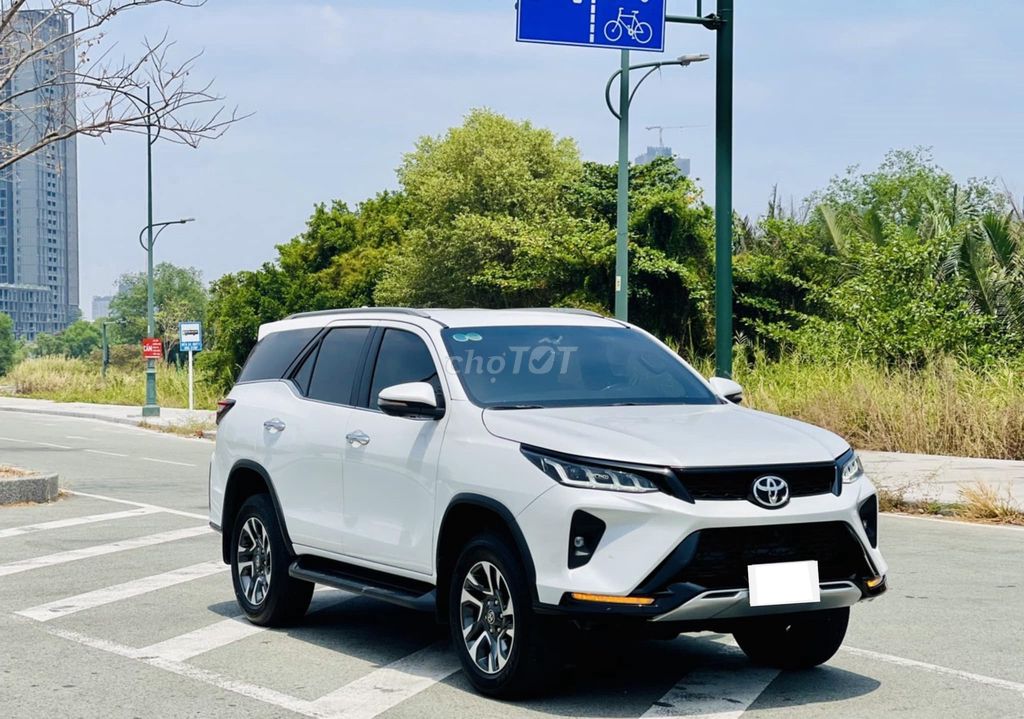 Toyota Fortuner Legender 2023 2.4L 4x2 AT 34000 Km. Mua bán Ô tô tại Thành phố Thủ Đức Tp Hồ Chí Minh được đăng bởi Đức Tứ Bánh hình 7