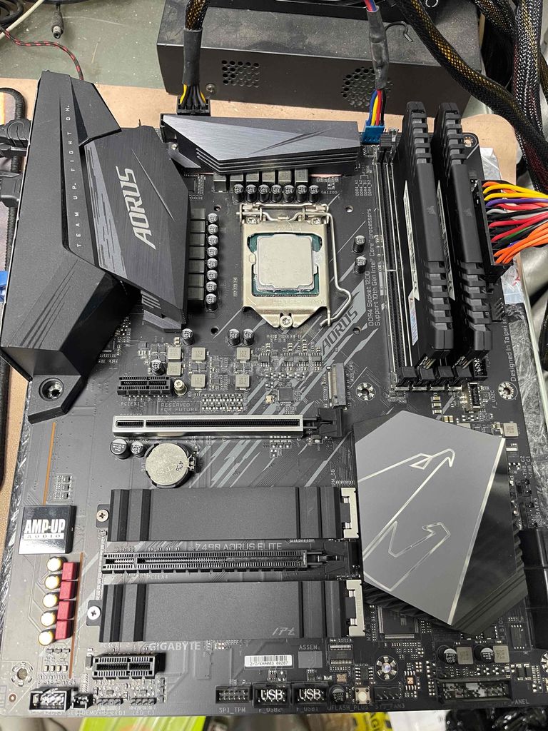 Combo Core i9 - Gigabyte Z490 Aorus Elite