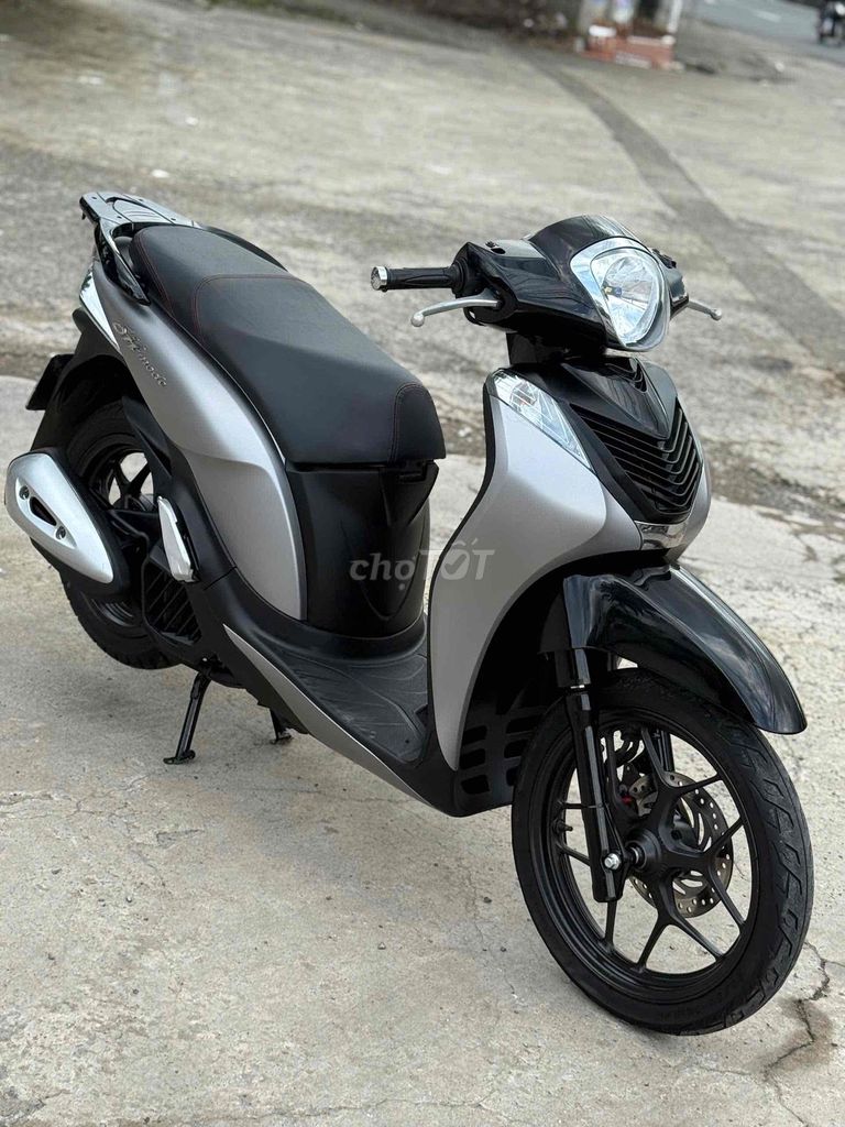 SH Mode 2017 khoá Smarkey hỗ trợ góp 0Đ. Mua bán Xe máy tại Huyện Trảng Bom Đồng Nai được đăng bởi Xe Máy Ngọc Hưng hình 2