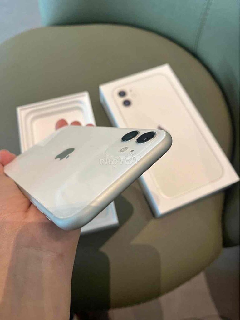 iPhone 11 64GB Trắng FULLBOX keng BH APPLE 2024. Mua bán Điện thoại tại Quận 10 Tp Hồ Chí Minh được đăng bởi iStockHCM hình 1
