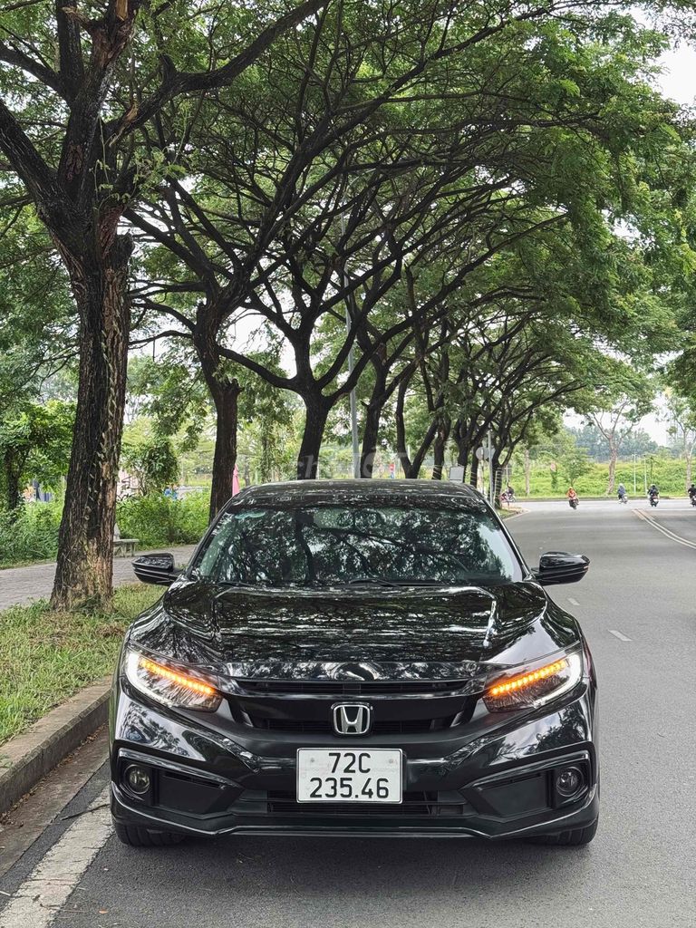 Honda Civic G 2019 Full Balck ✅. Mua bán Ô tô tại Thành phố Dĩ An Bình Dương được đăng bởi Nguyễn Sơn Auto hình 1