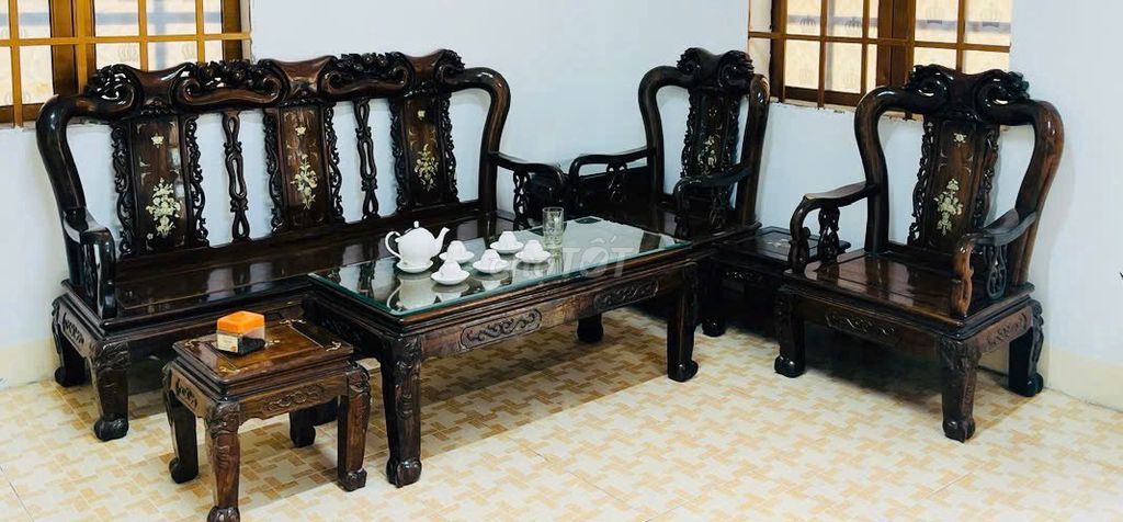 Bộ bàn ghế Gỗ Chiêu Liêu 7 món. Mua bán Bàn ghế tại Thành phố Dĩ An Bình Dương được đăng bởi Tư M hình 1