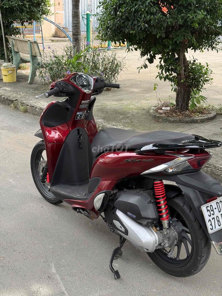 Honda SH Mode 2021 ABS Đỏ đen 29.000km. Mua bán Xe máy tại Quận Gò Vấp Tp Hồ Chí Minh được đăng bởi Waann em xe máyy hình 4