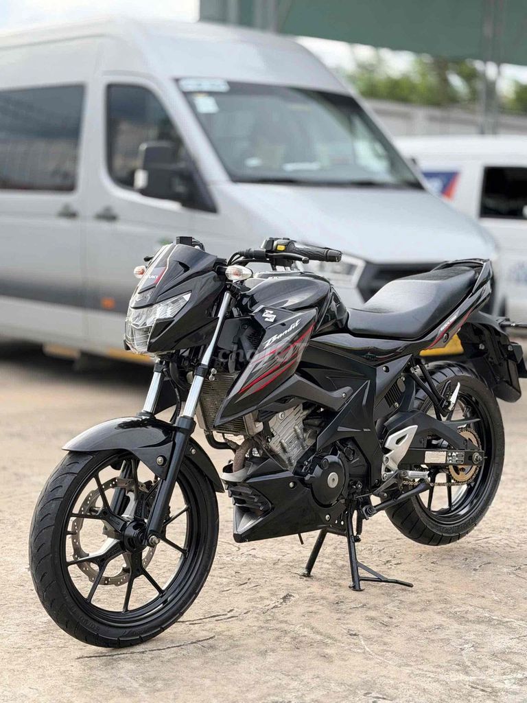 Мотоцикл Suzuki Bandit 150 2021, черный, 20000 км