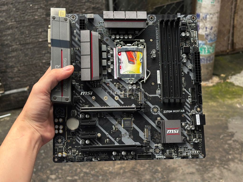 Mainboard Msi Z370M Mortar Sử dụng bình thường