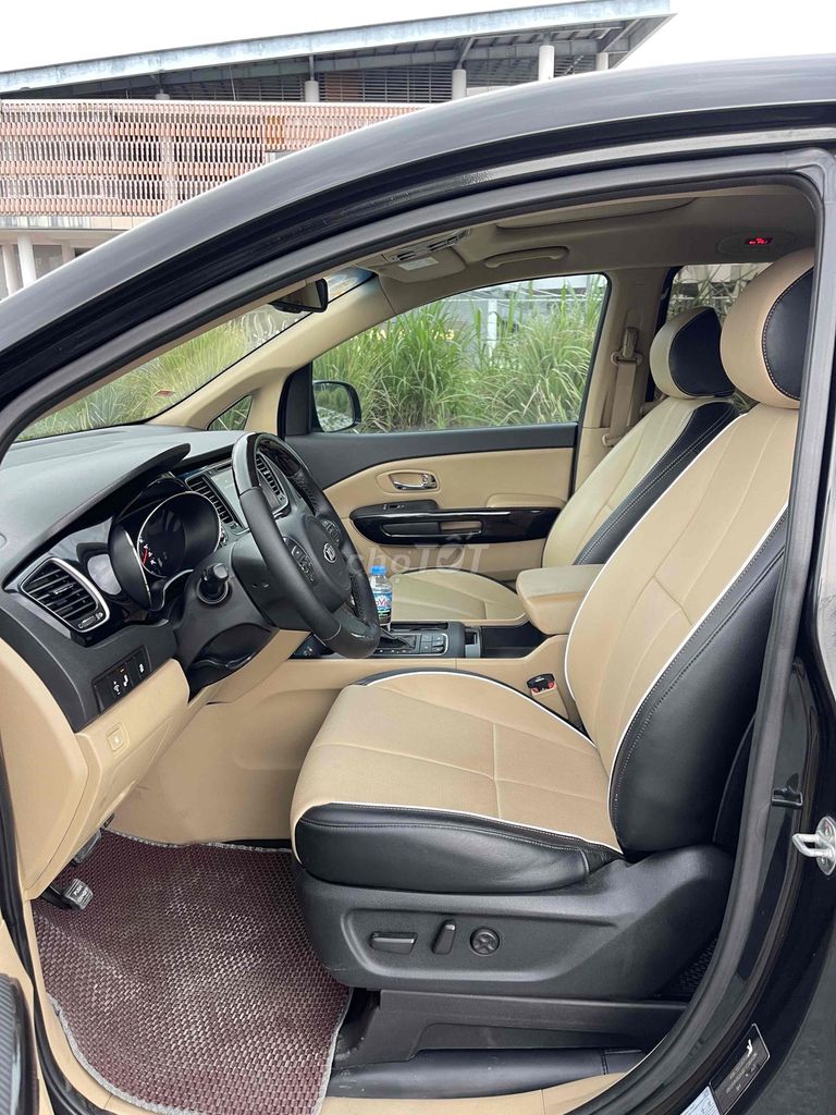 Kia Sedona 2015 3.3 Máy Xăng - 115000 km. Mua bán Ô tô tại Thành phố Long Xuyên An Giang được đăng bởi Nguyễn Hoà Anh hình 3